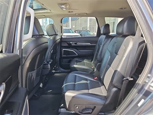 Thumbnail: 2022 Kia Telluride - 31