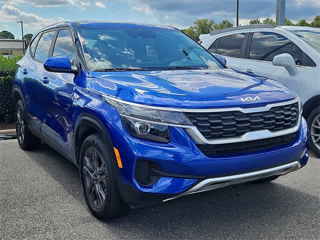 Thumbnail: 2023 Kia Seltos - 2