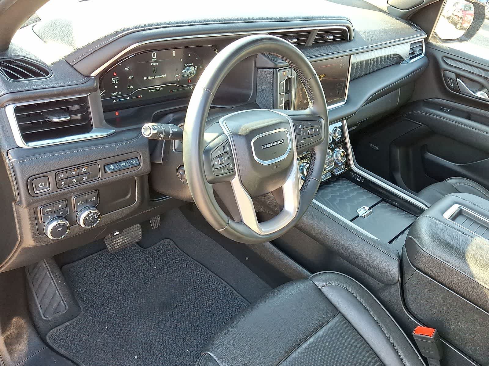 Thumbnail: 2024 GMC Yukon XL - 16