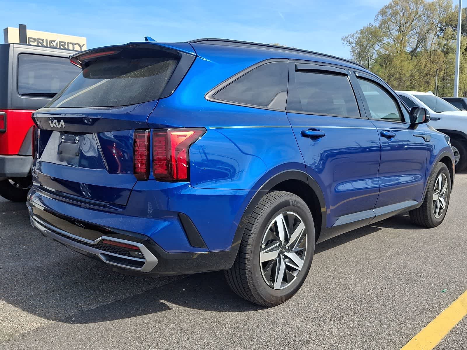Thumbnail: 2023 Kia Sorento - 3