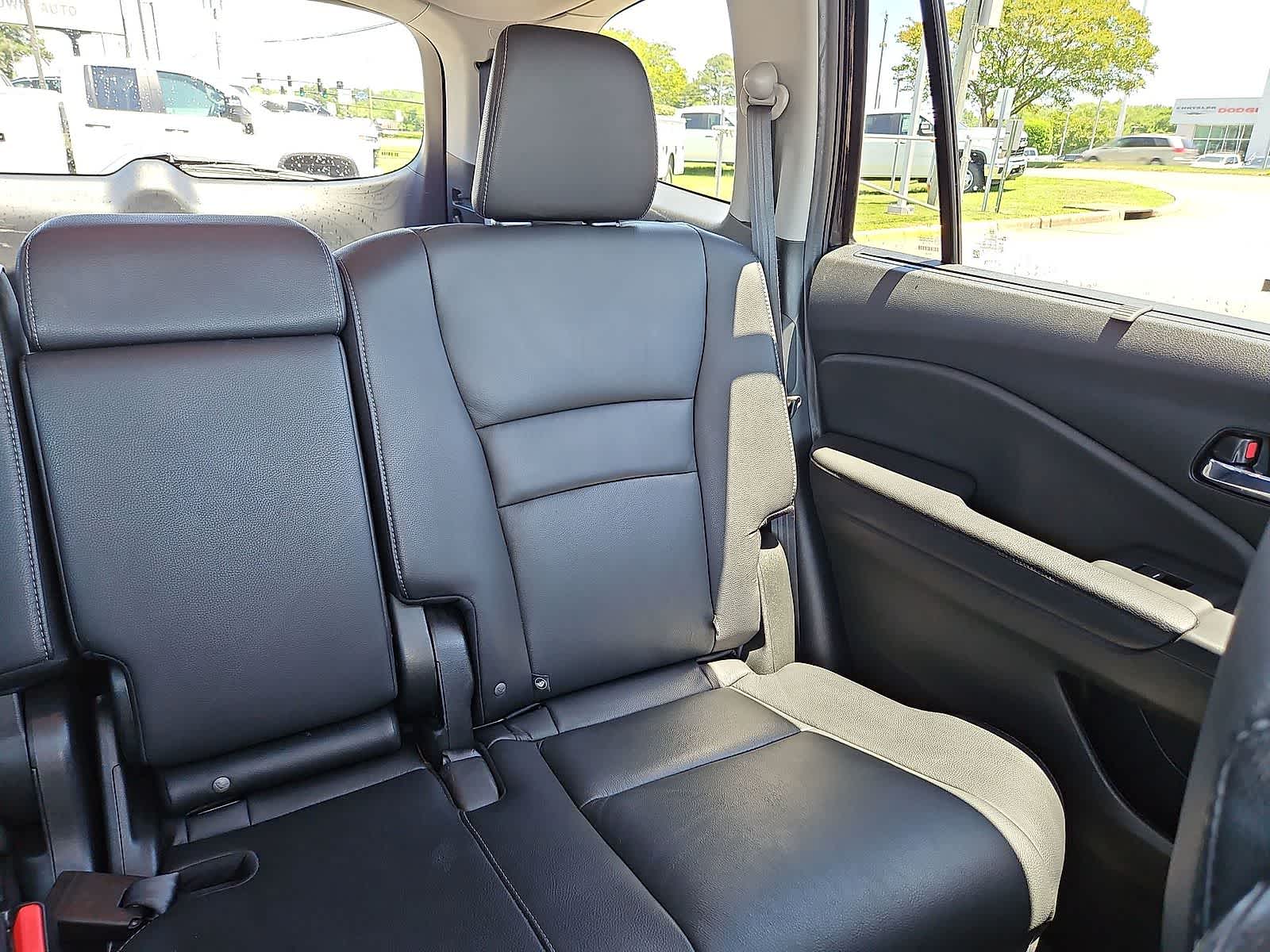 Thumbnail: 2021 Honda Pilot - 14