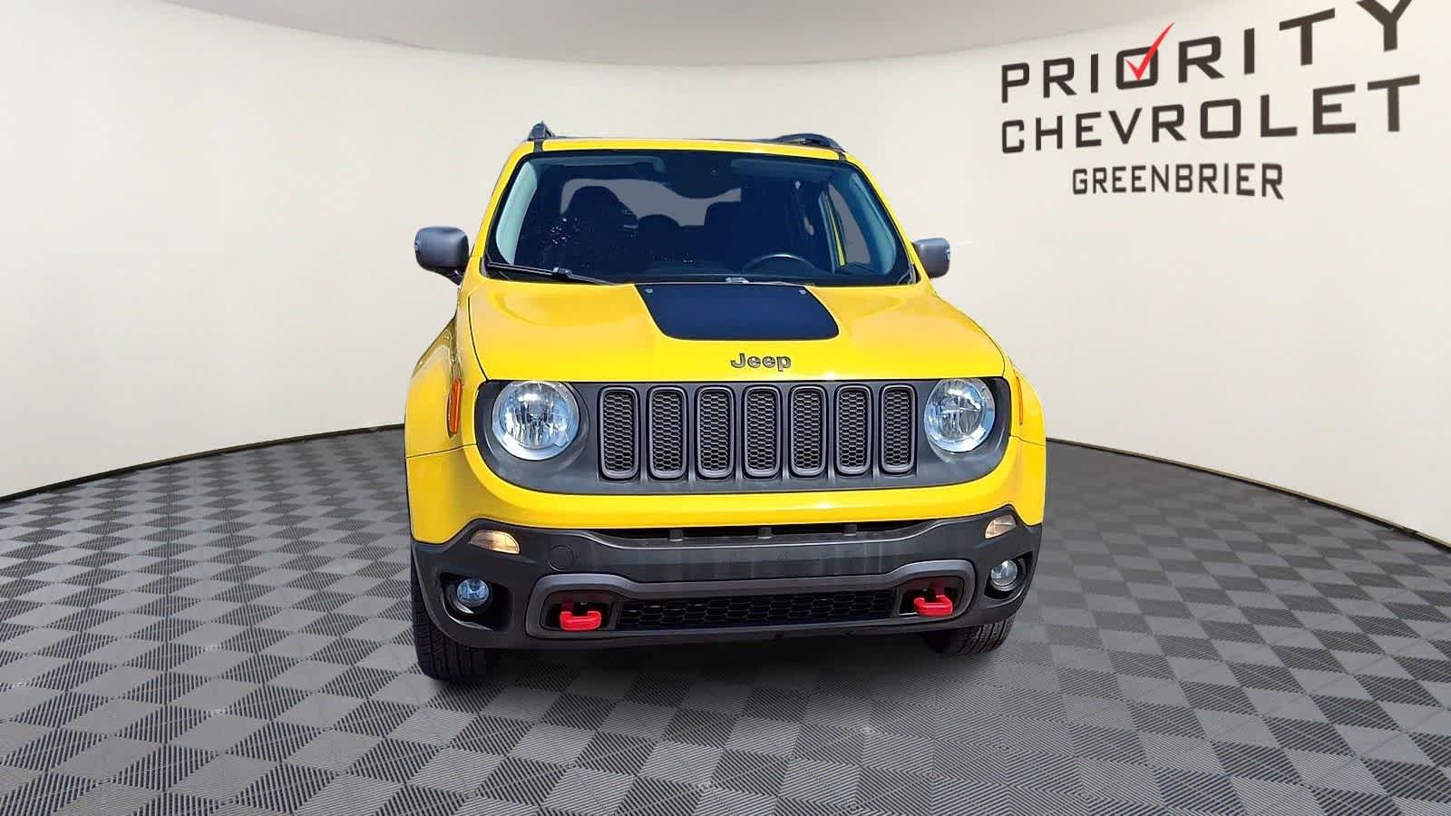 Thumbnail: 2015 Jeep Renegade - 3