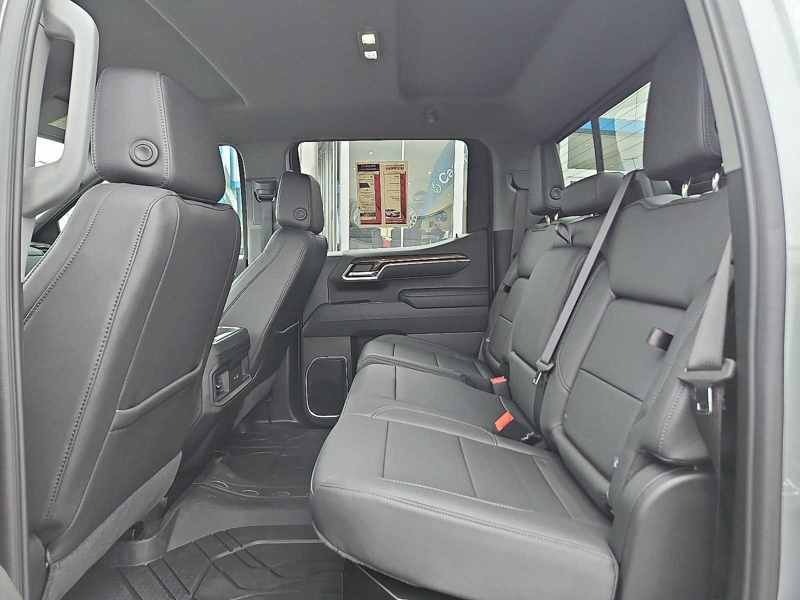 Thumbnail: 2025 Chevrolet Silverado 1500 - 7