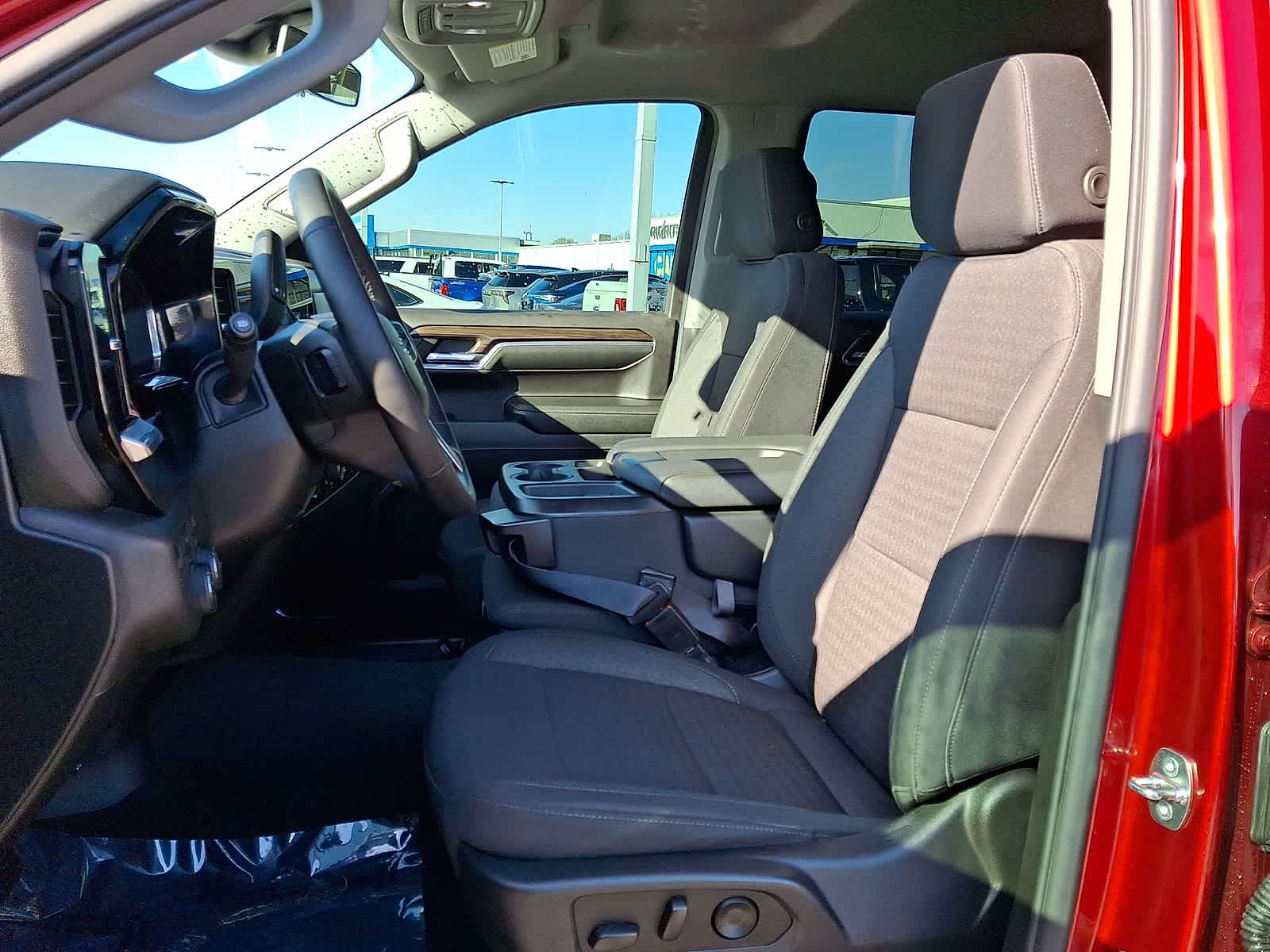 Thumbnail: 2023 Chevrolet Silverado 1500 - 24