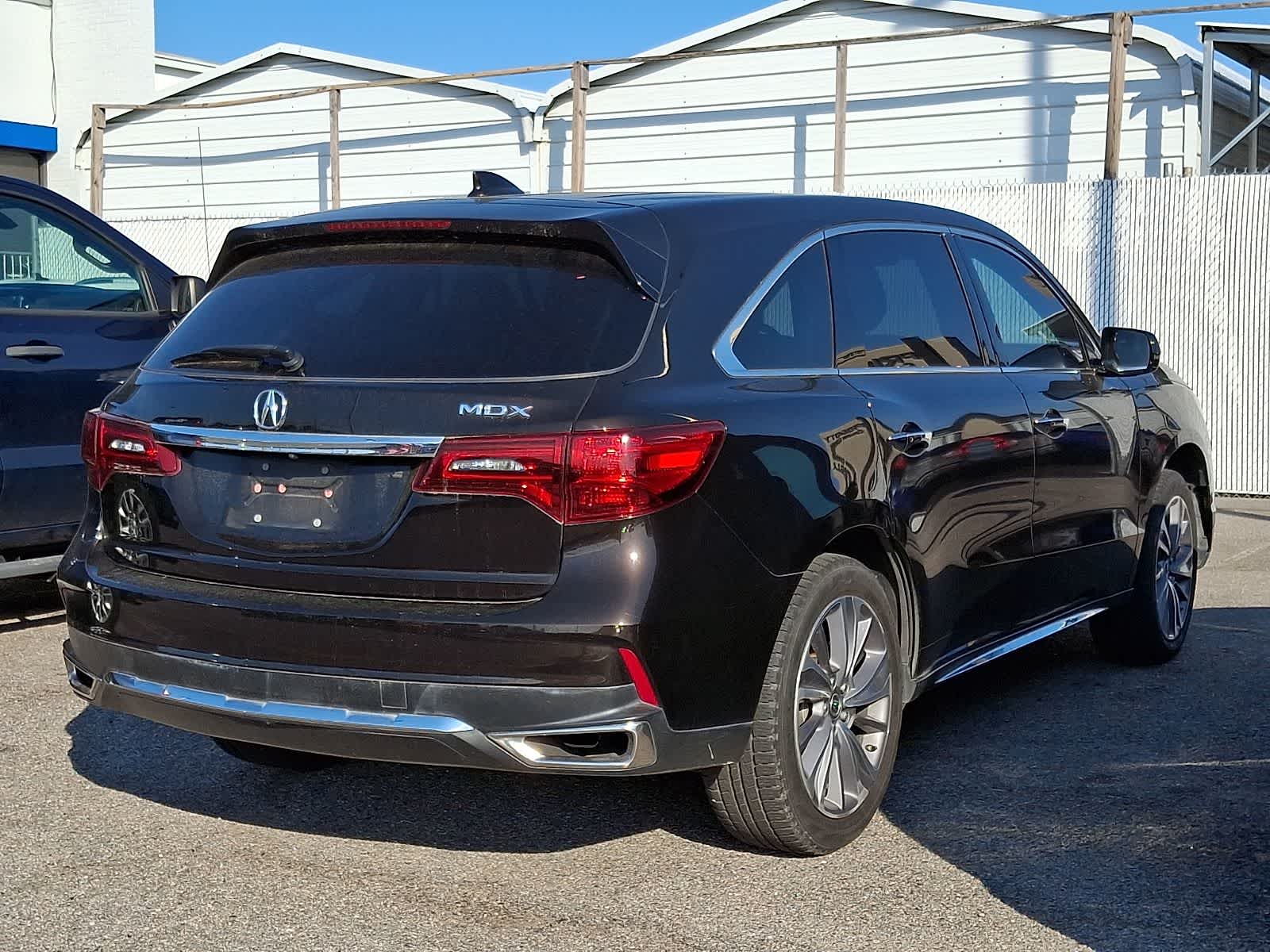 Thumbnail: 2017 Acura MDX - 3