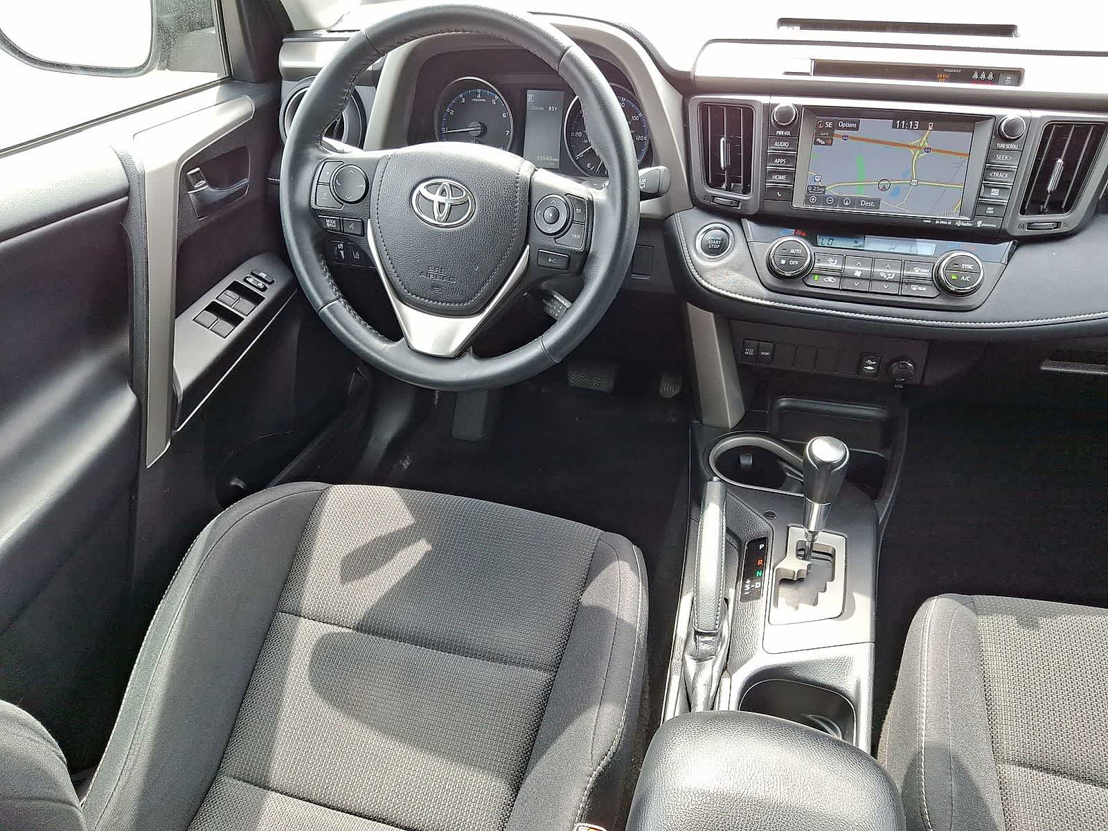 Thumbnail: 2018 Toyota RAV4 - 10