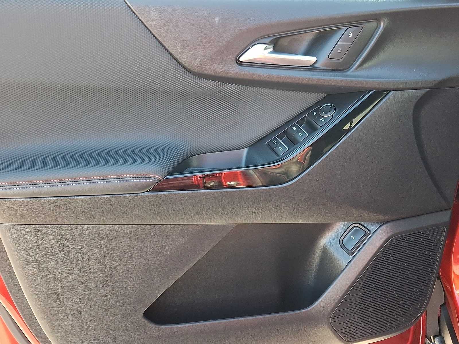 Thumbnail: 2026 Chevrolet Equinox - 10