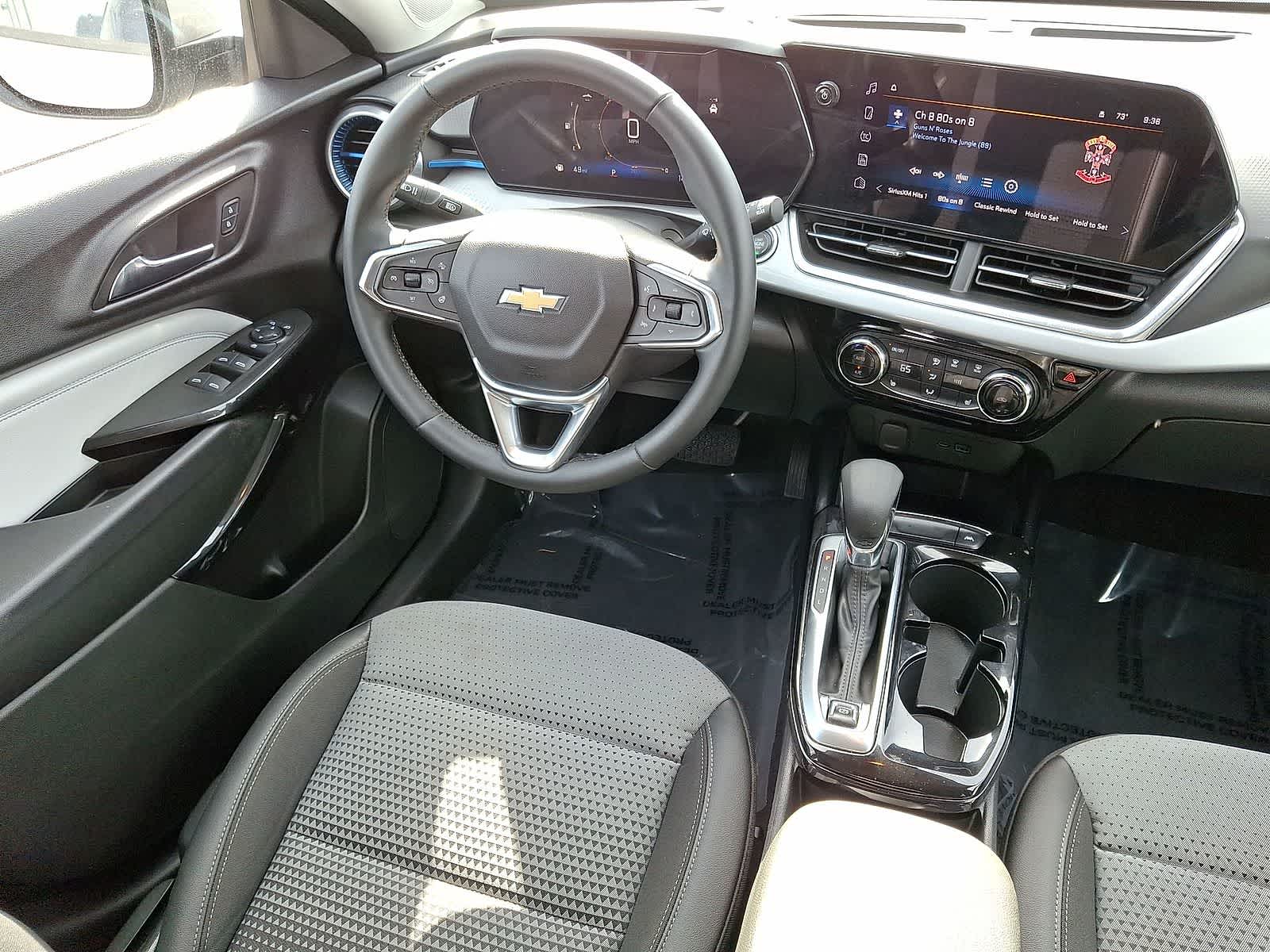 Thumbnail: 2024 Chevrolet Trax - 10