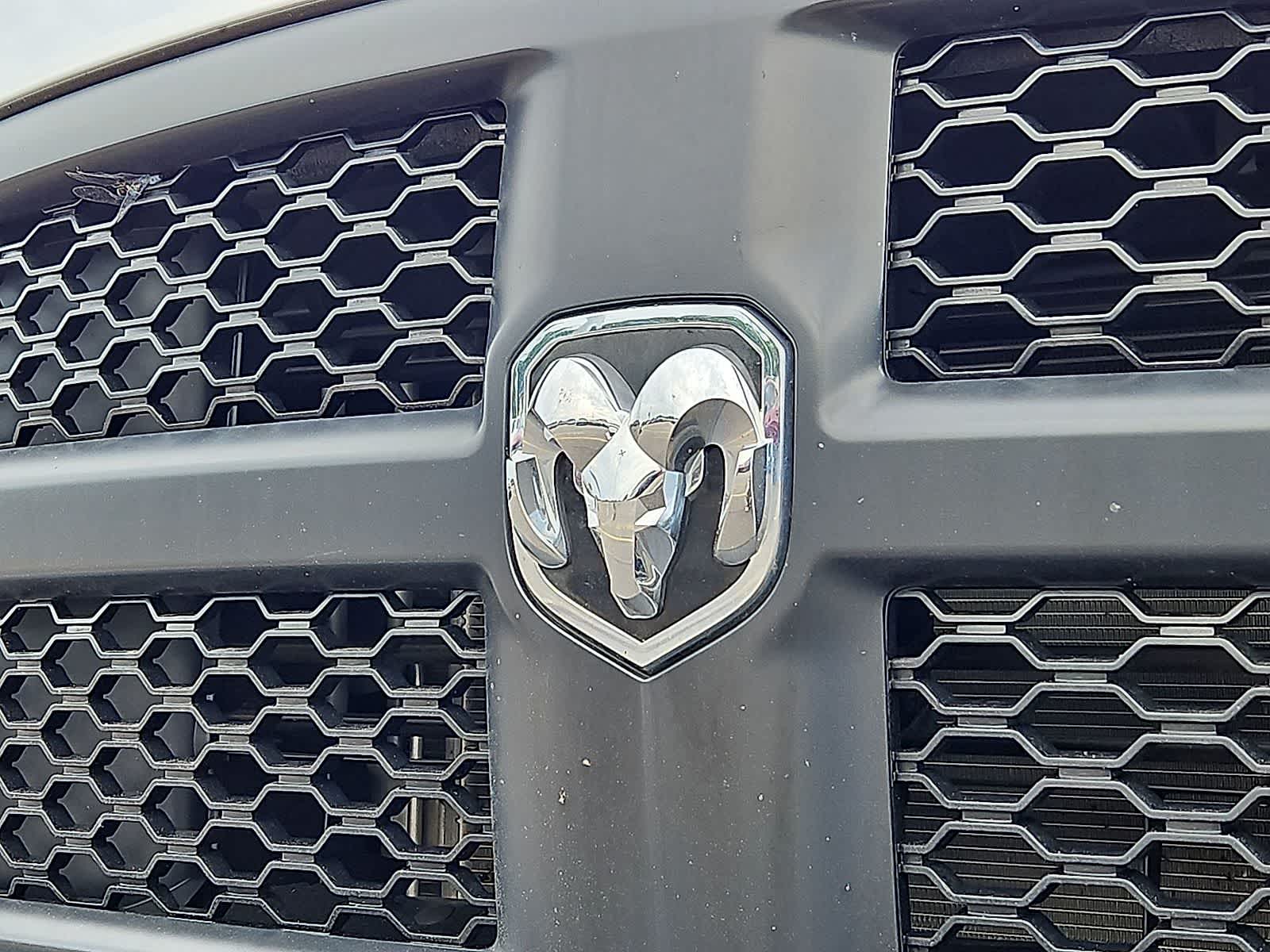 Thumbnail: 2019 RAM 1500 Classic - 35