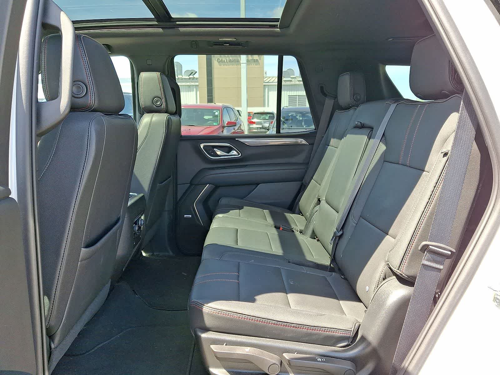 Thumbnail: 2023 Chevrolet Tahoe - 32