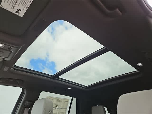 Thumbnail: 2025 Chevrolet Tahoe - 13