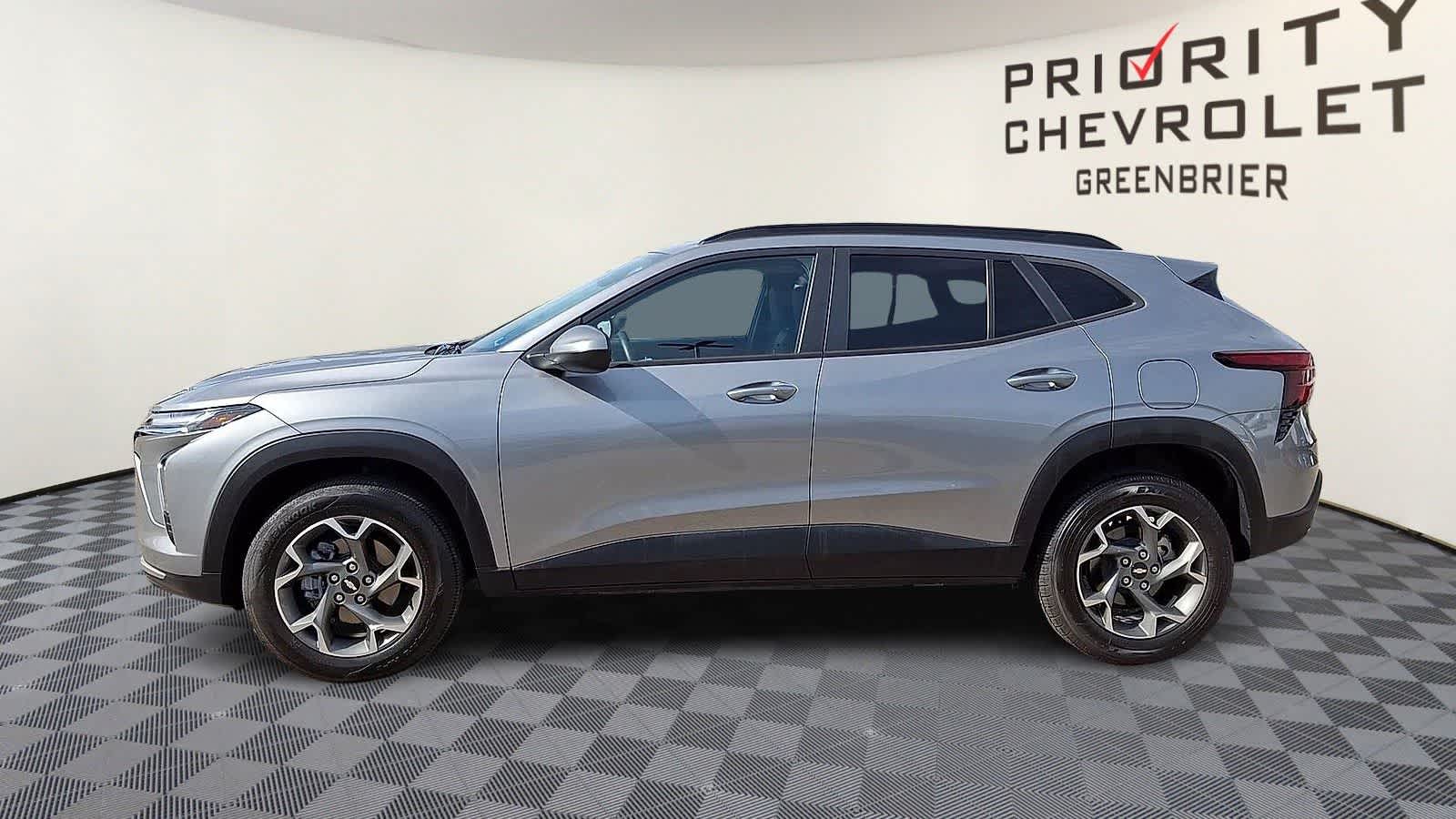 Thumbnail: 2024 Chevrolet Trax - 5