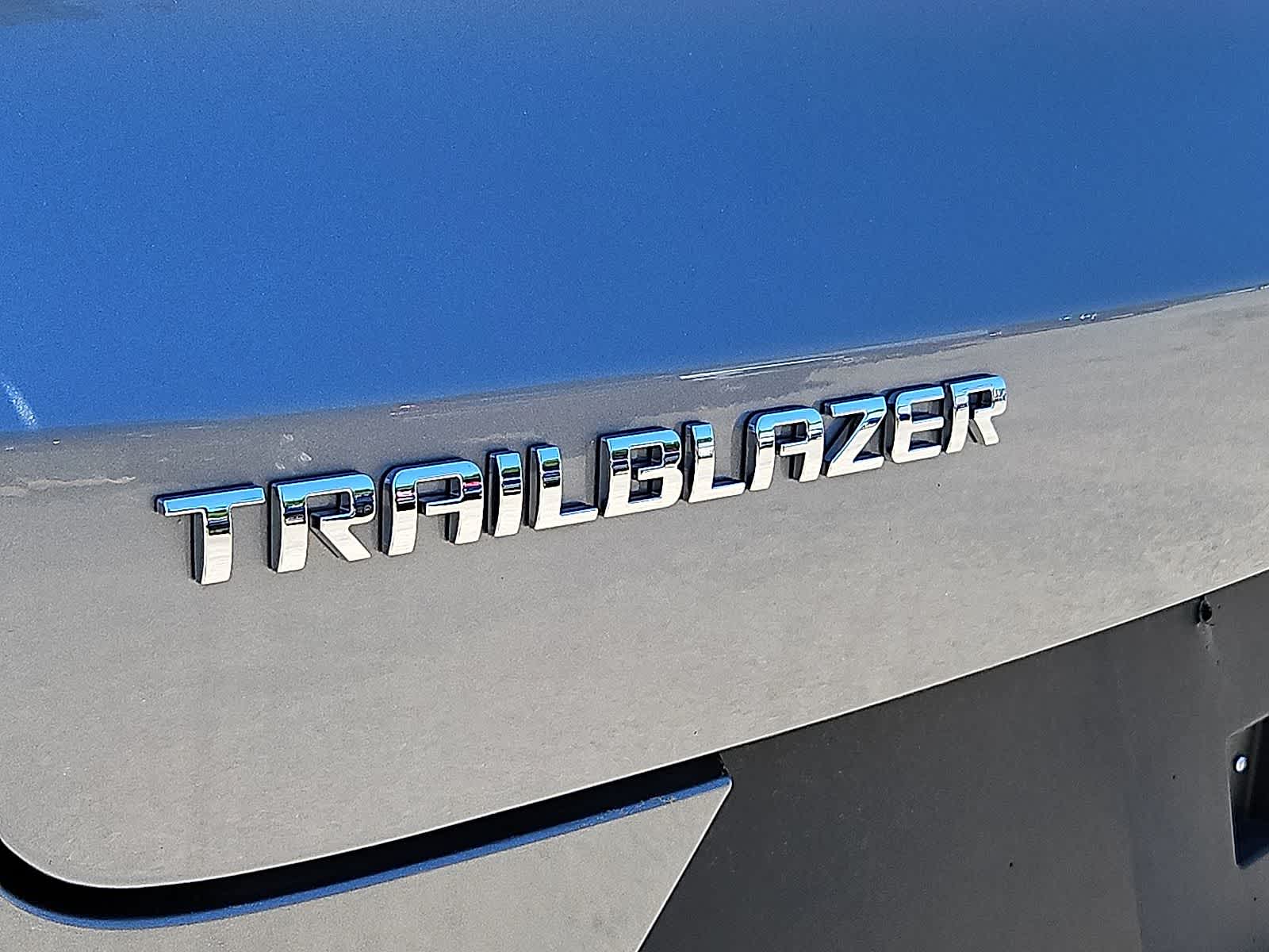 Thumbnail: 2023 Chevrolet TrailBlazer - 34