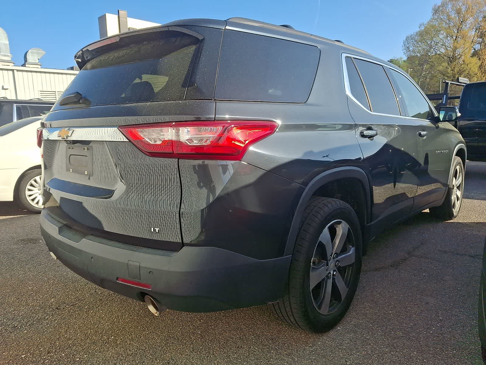 Thumbnail: 2020 Chevrolet Traverse - 2