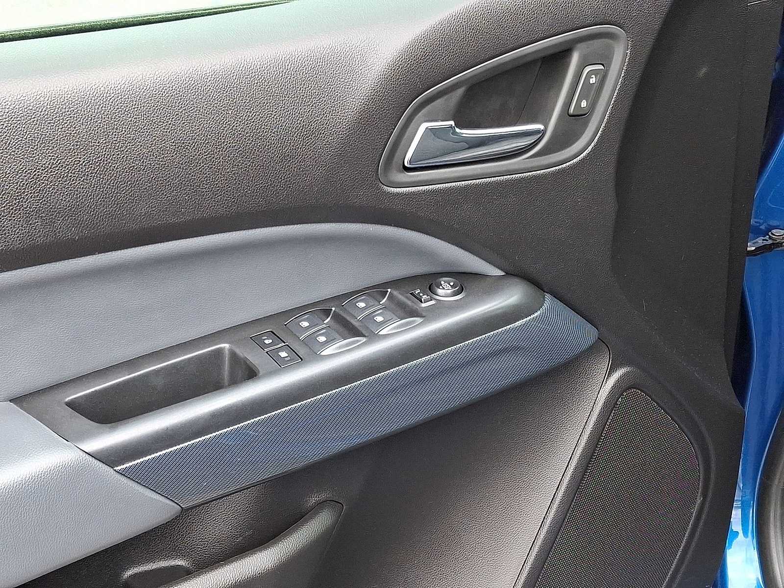 Thumbnail: 2018 Chevrolet Colorado - 27