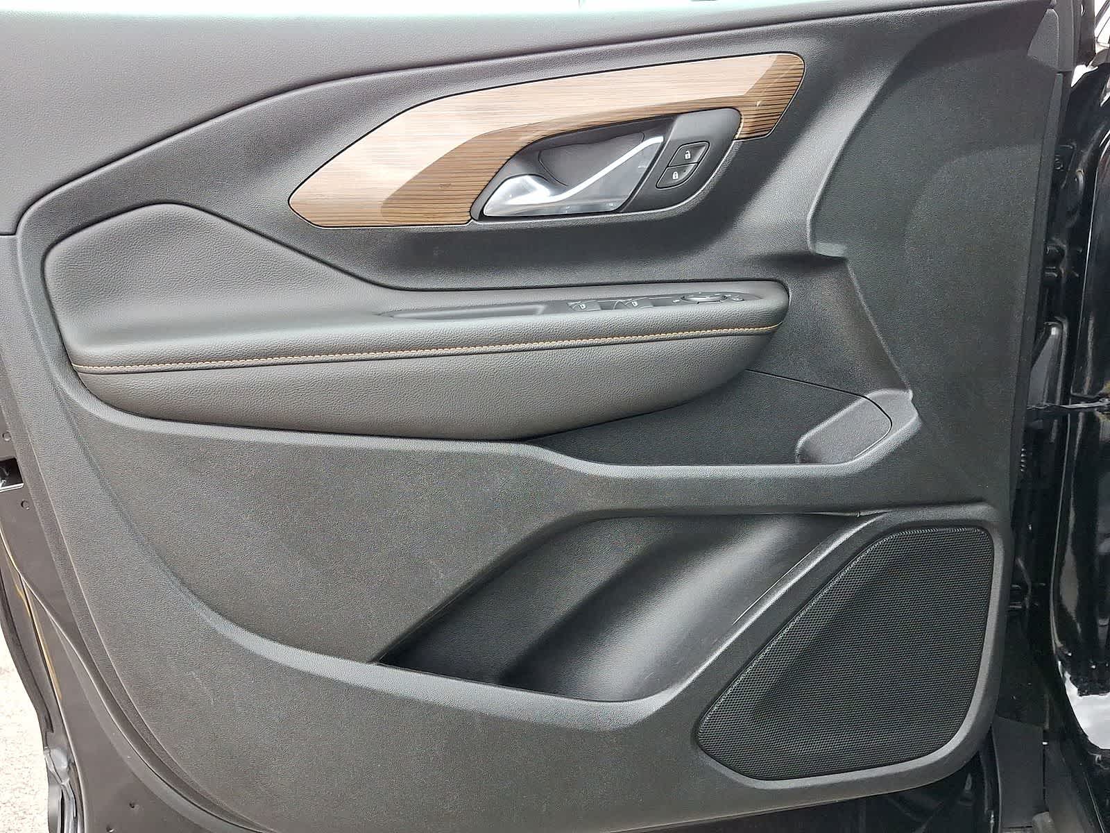 Thumbnail: 2020 GMC Terrain - 27