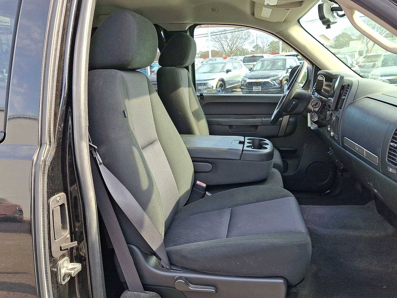 Thumbnail: 2013 Chevrolet Silverado 1500 - 31