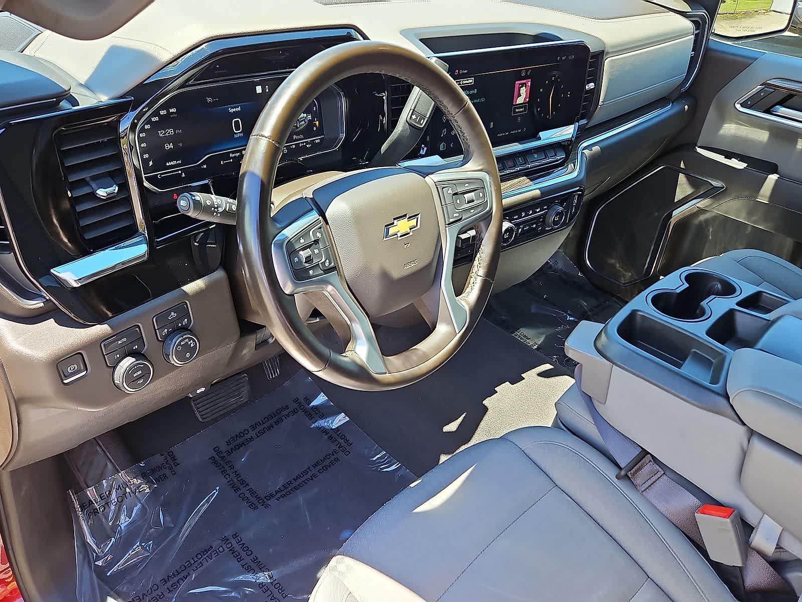 Thumbnail: 2023 Chevrolet Silverado 1500 - 16