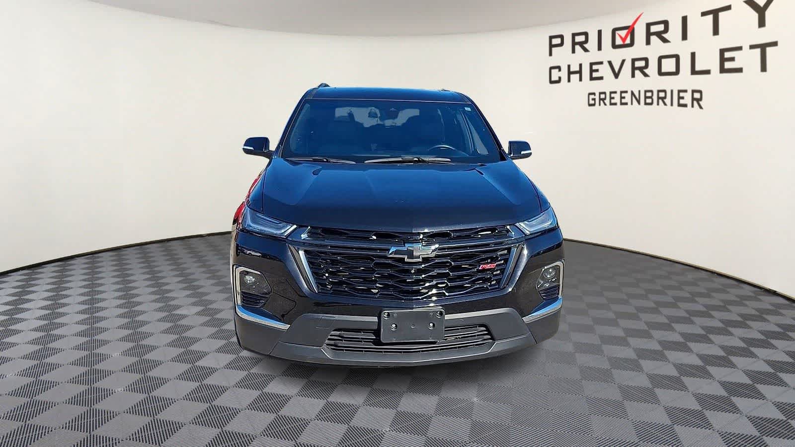 Thumbnail: 2023 Chevrolet Traverse - 3