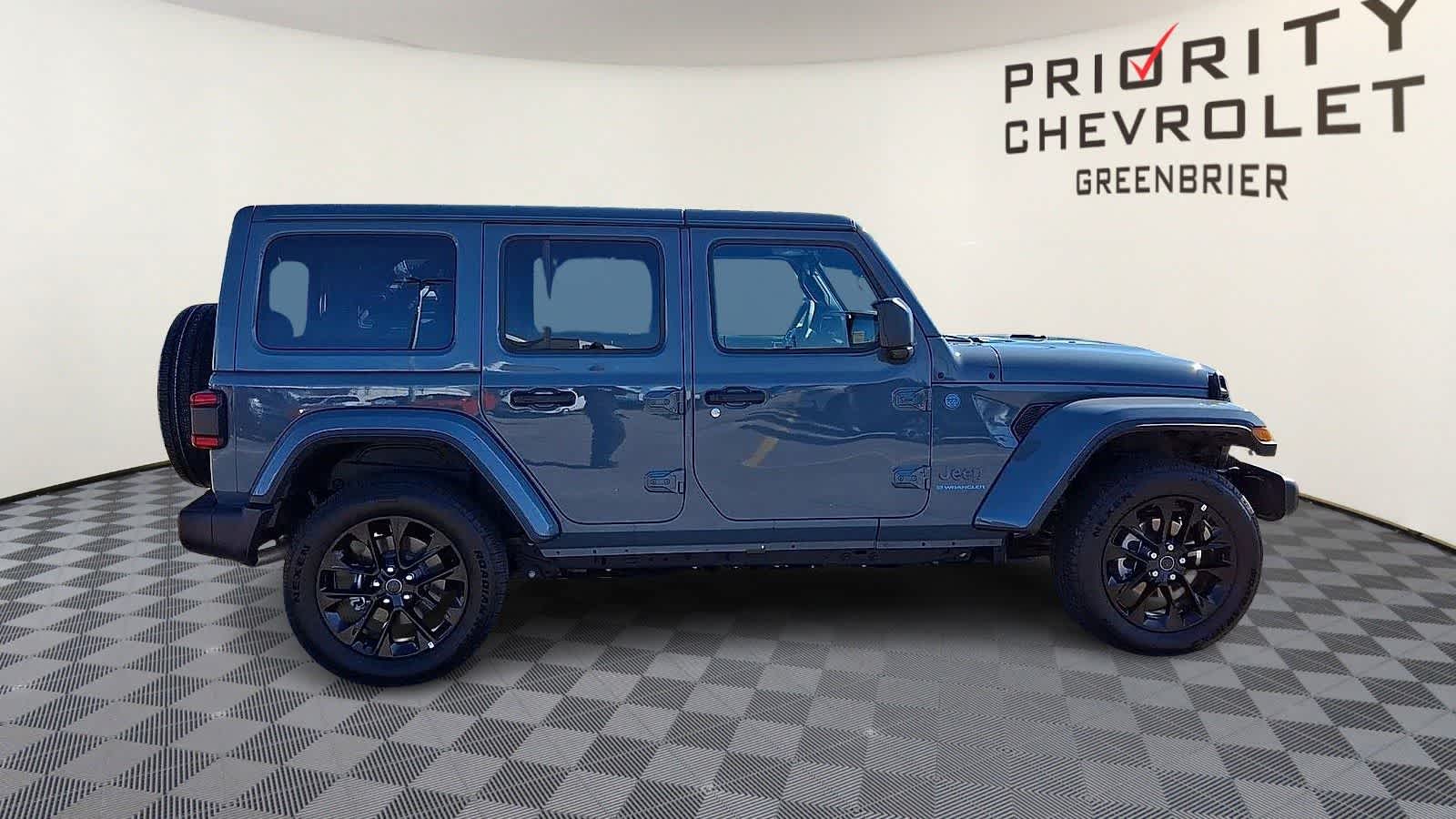 Thumbnail: 2025 Jeep Wrangler - 9