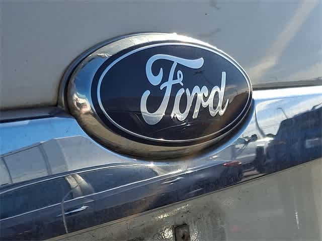 Thumbnail: 2010 Ford Explorer - 4