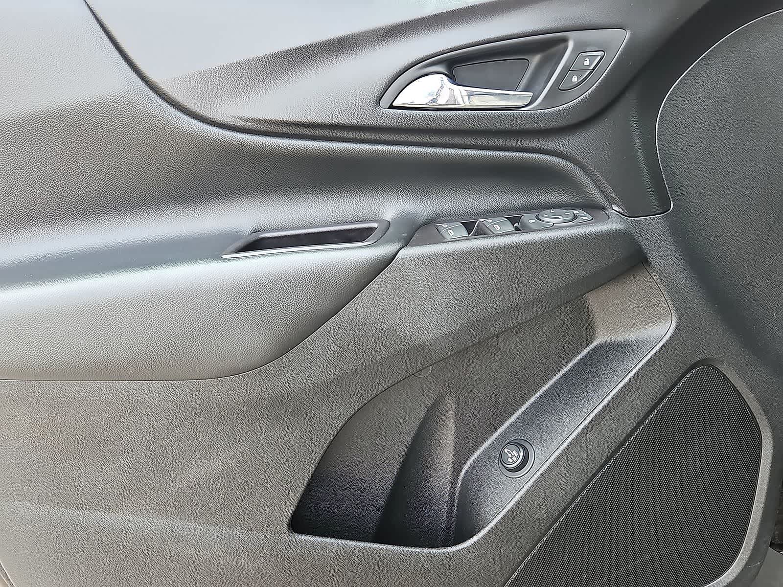 Thumbnail: 2020 Chevrolet Equinox - 27