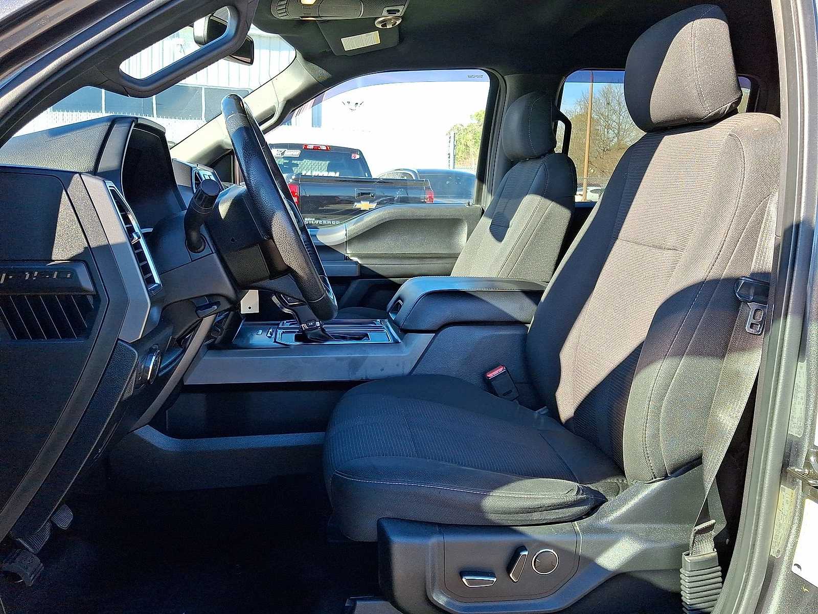 Thumbnail: 2016 Ford F-150 - 23