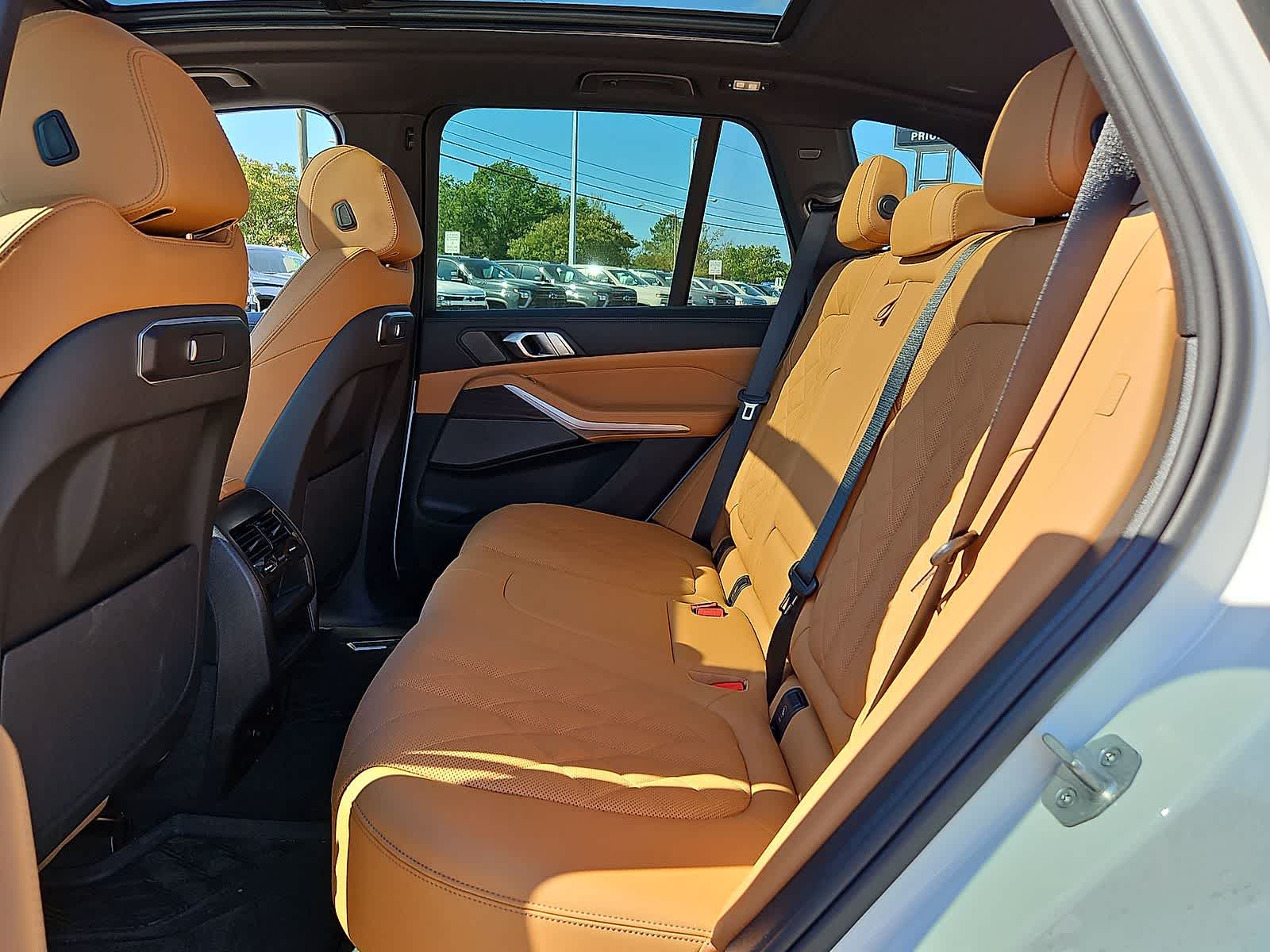 Thumbnail: 2025 BMW X5 - 32