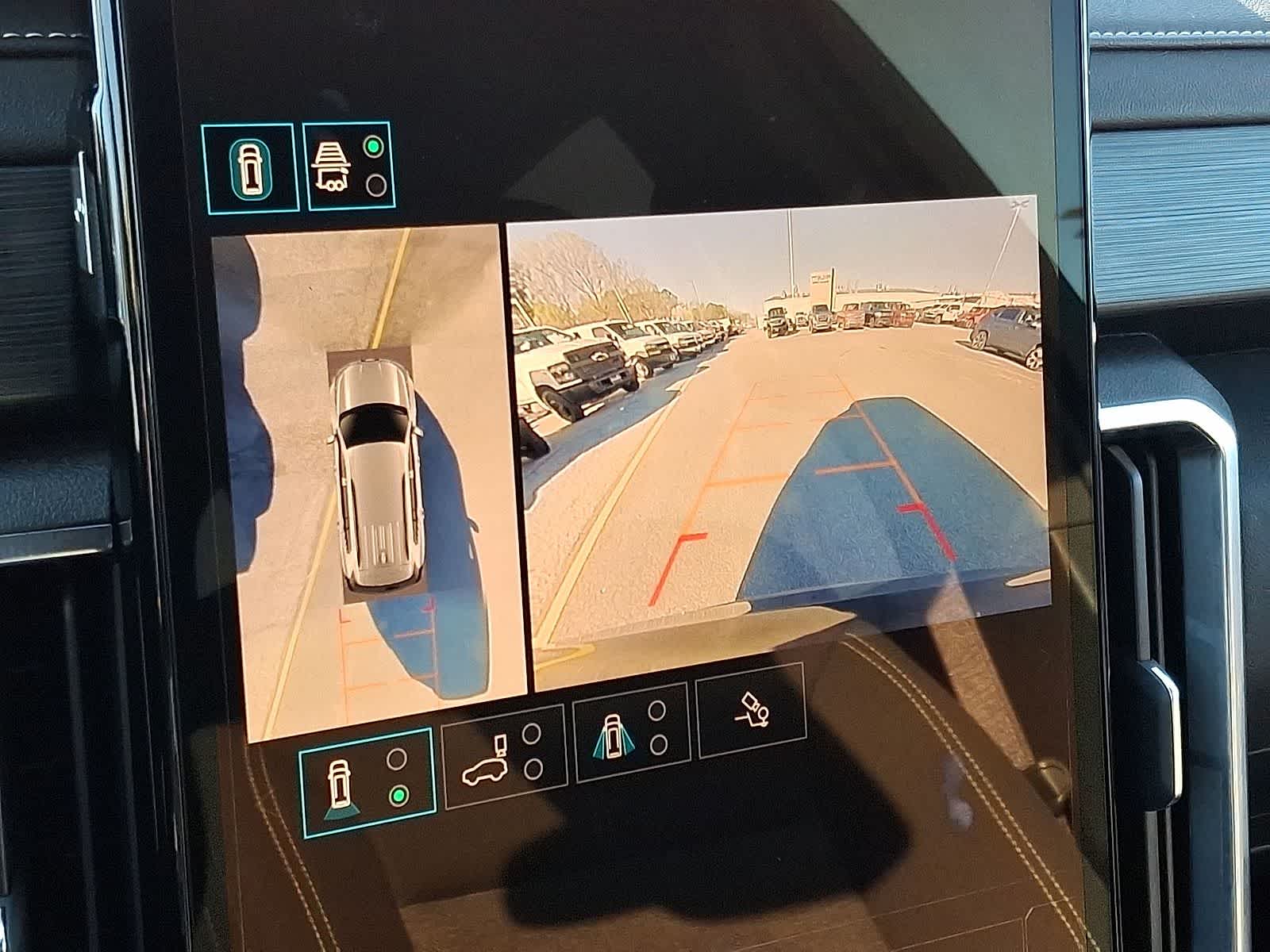 Thumbnail: 2025 GMC Acadia - 21