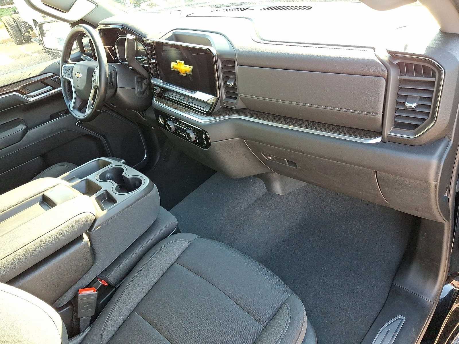 Thumbnail: 2023 Chevrolet Silverado 1500 - 33