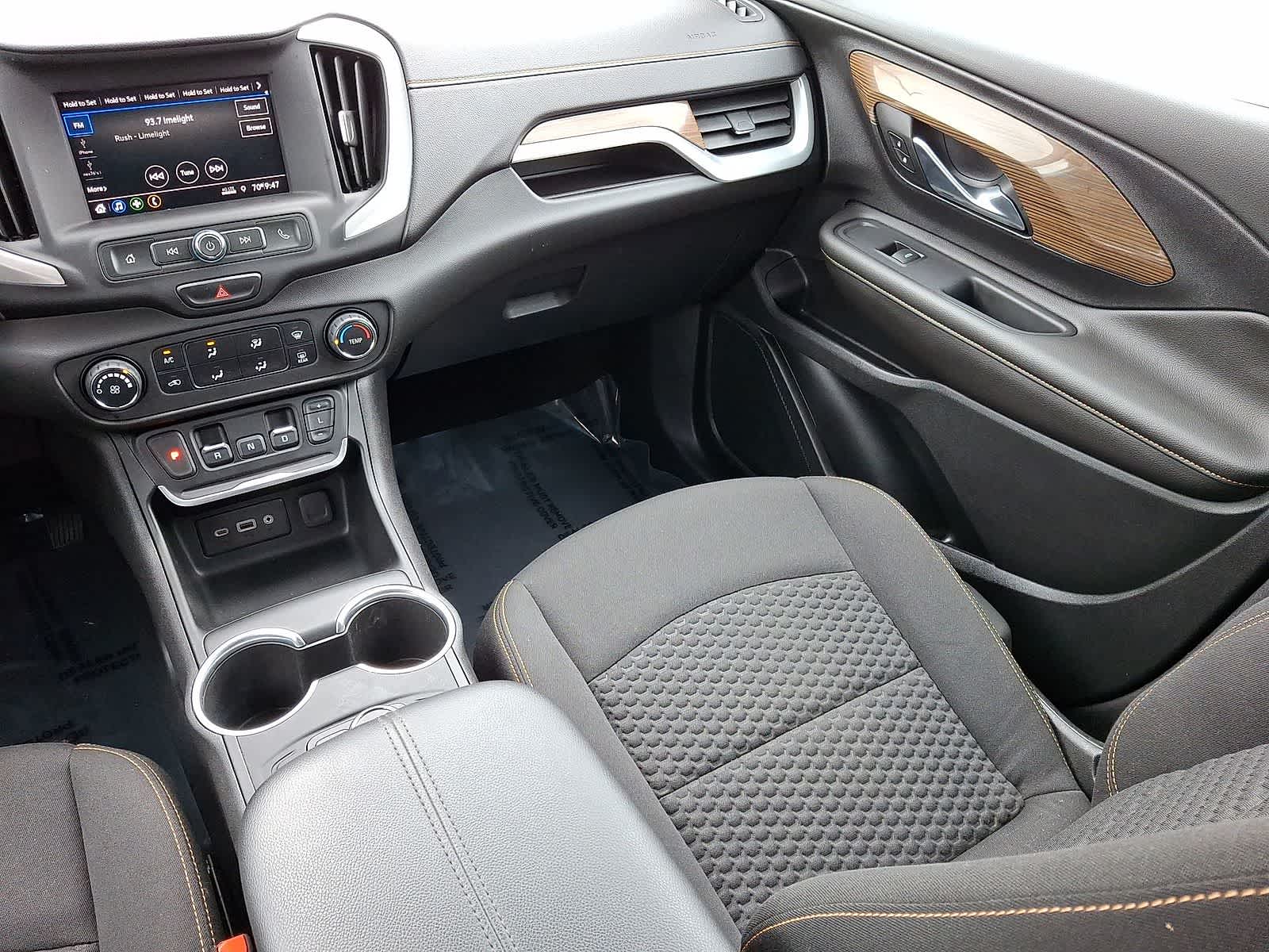Thumbnail: 2020 GMC Terrain - 12