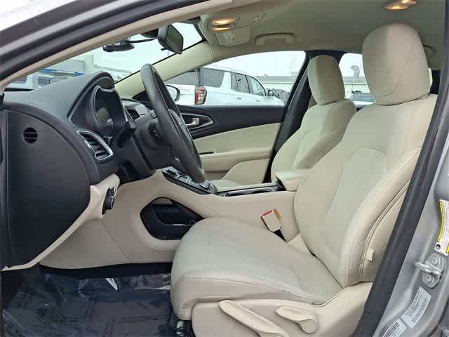 Thumbnail: 2016 Chrysler 200 - 24