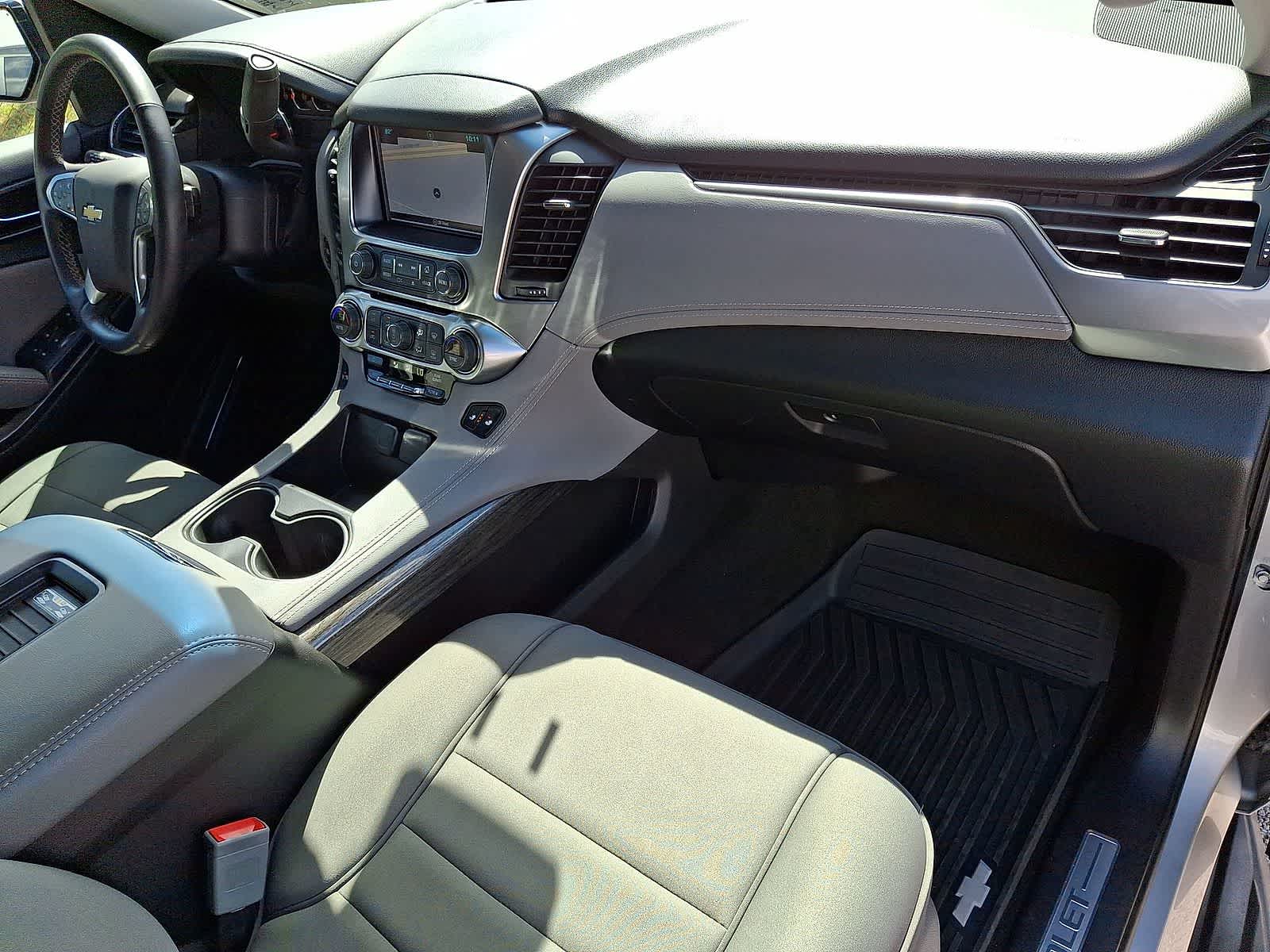 Thumbnail: 2016 Chevrolet Tahoe - 35