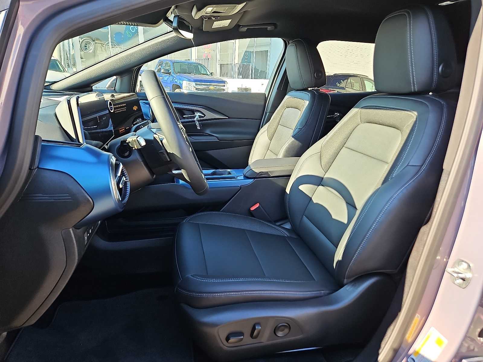 Thumbnail: 2026 Chevrolet Equinox - 11