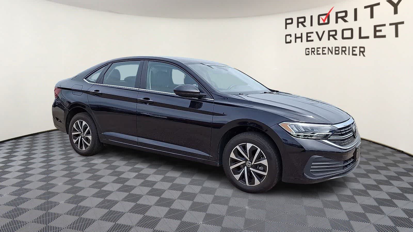 Thumbnail: 2024 Volkswagen Jetta - 2