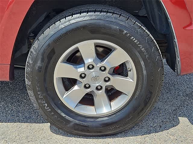 Thumbnail: 2010 Toyota 4Runner - 35