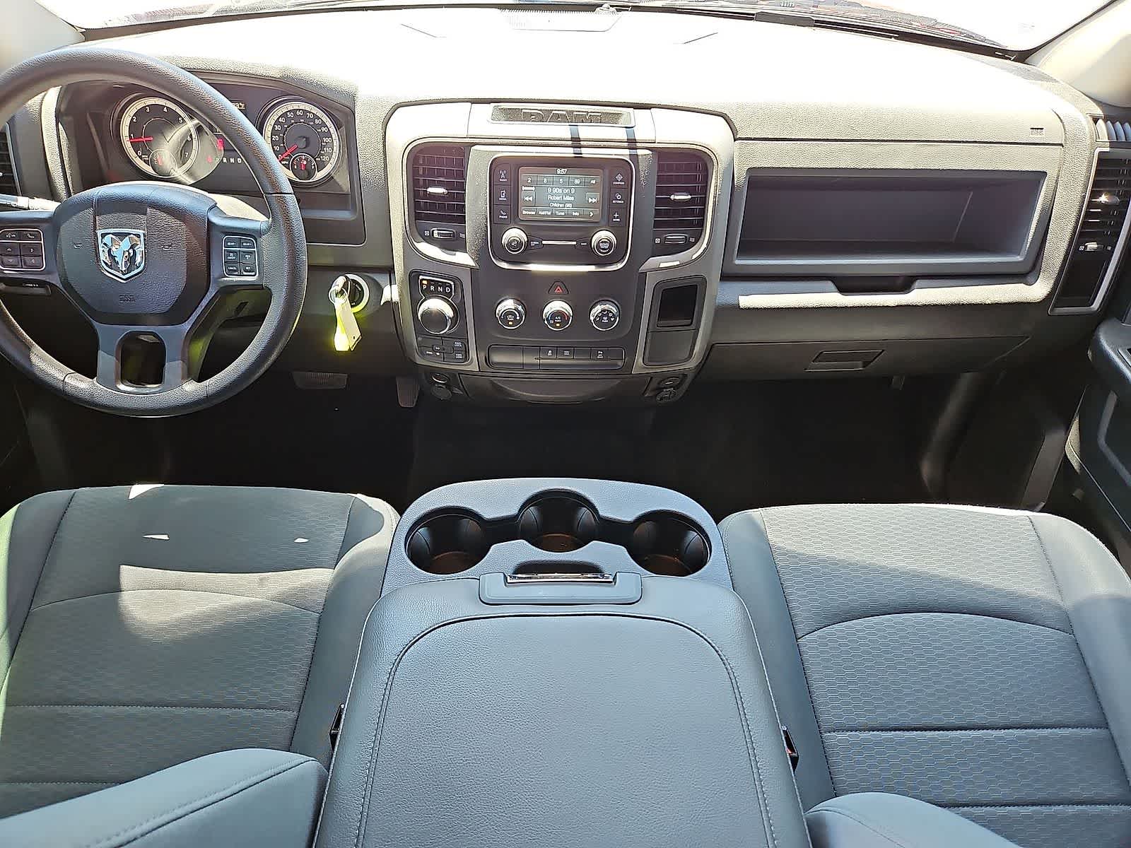 Thumbnail: 2019 RAM 1500 Classic - 11