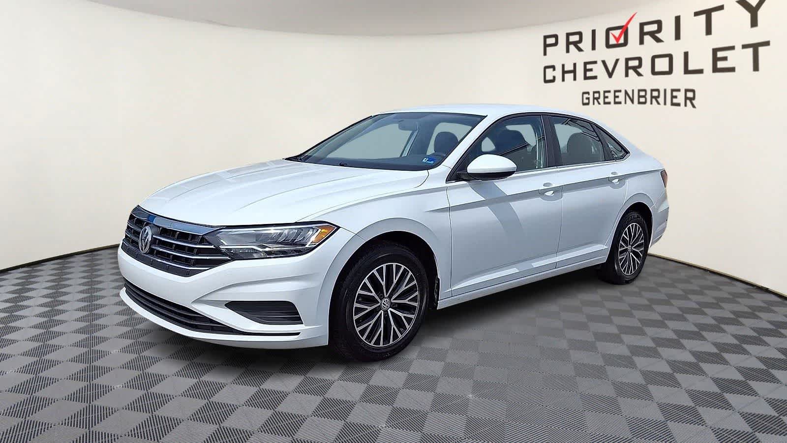 Thumbnail: 2021 Volkswagen Jetta - 4