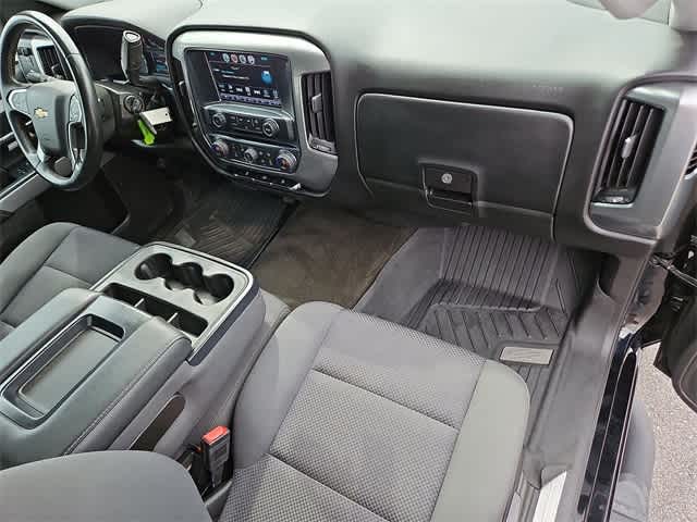 2017 Chevrolet Silverado 1500 LT 32