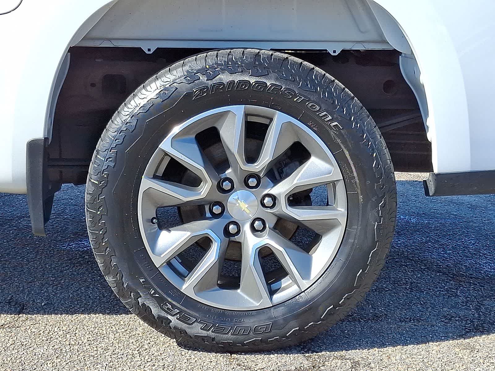 Thumbnail: 2020 Chevrolet Silverado 1500 - 36