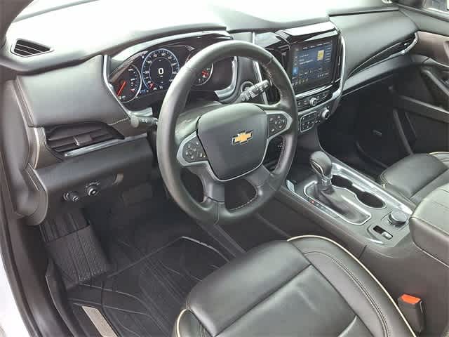 Thumbnail: 2023 Chevrolet Traverse - 16