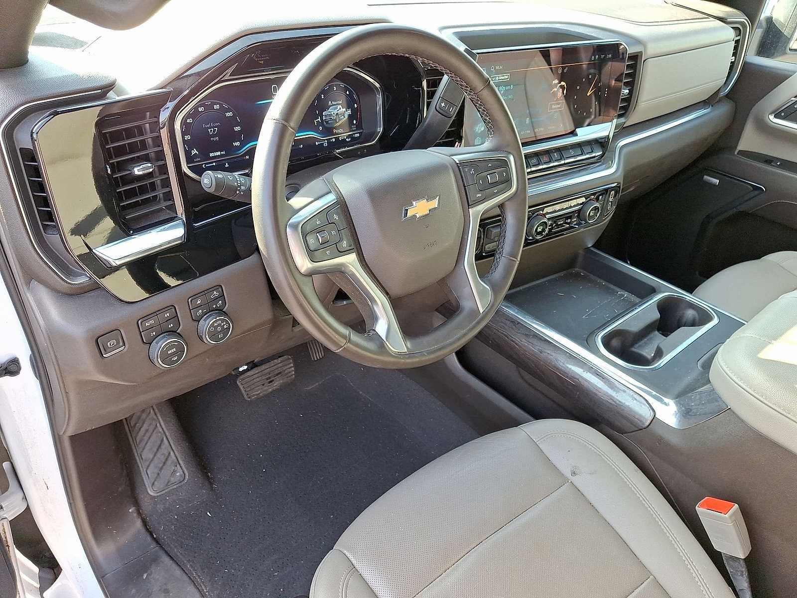 Thumbnail: 2024 Chevrolet Silverado 2500 - 16