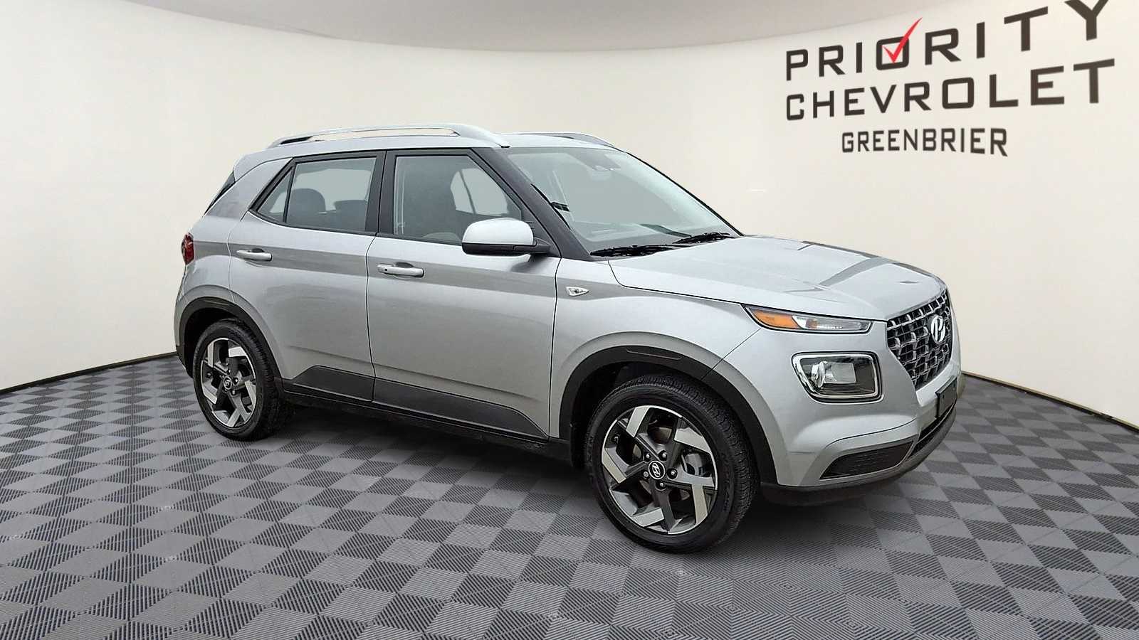 Thumbnail: 2025 Hyundai Venue - 2