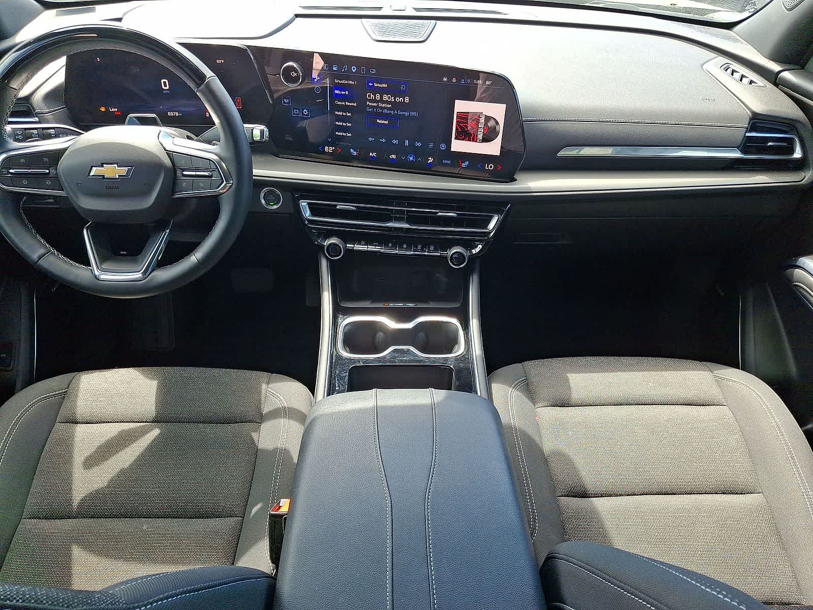 Thumbnail: 2025 Chevrolet Traverse - 11