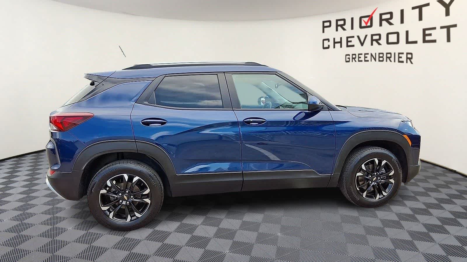 Thumbnail: 2022 Chevrolet TrailBlazer - 9