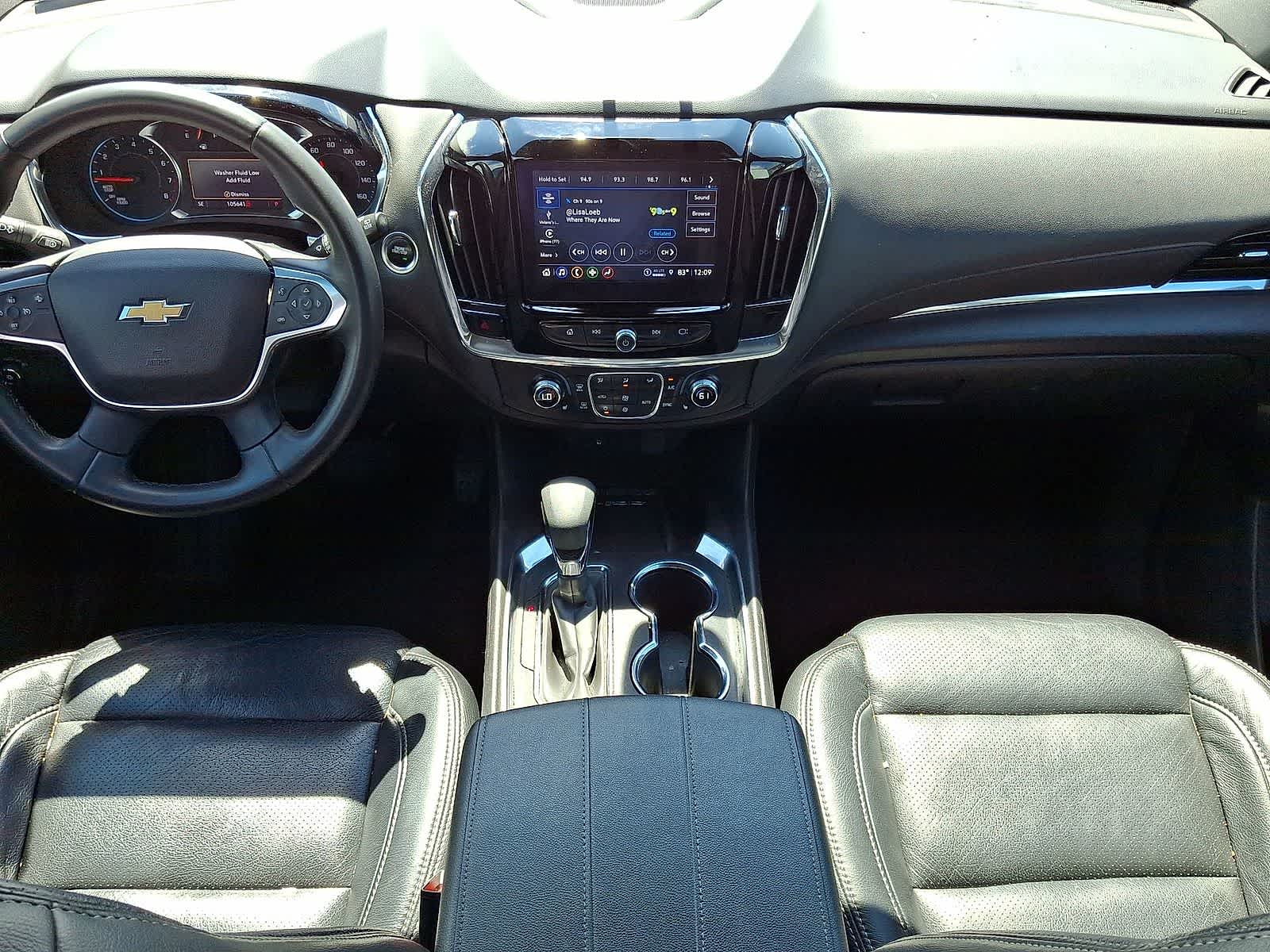 Thumbnail: 2023 Chevrolet Traverse - 25