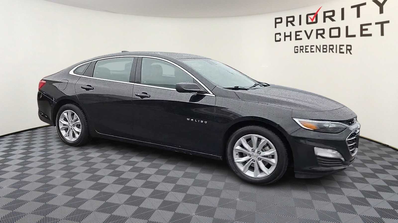 Thumbnail: 2023 Chevrolet Malibu - 2