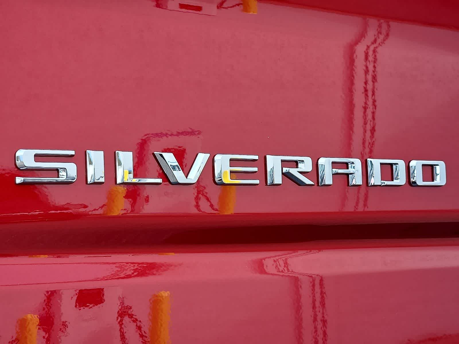 Thumbnail: 2026 Chevrolet Silverado 1500 - 22
