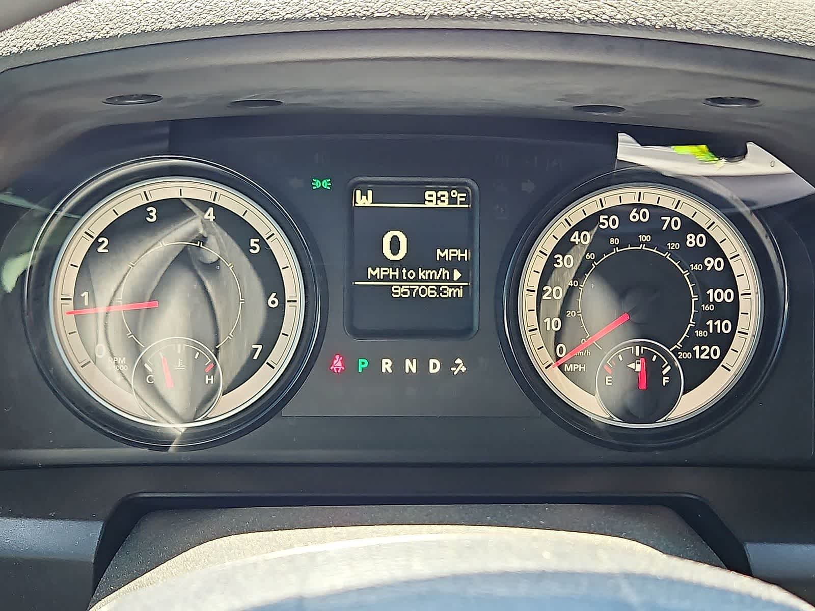 Thumbnail: 2019 RAM 1500 Classic - 17