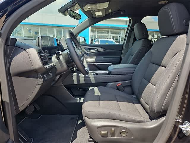 Thumbnail: 2026 Chevrolet Traverse - 12